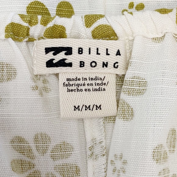 Billabong | Women's Green and White Floral Print Mini Dress | Size: M - Picture 5 of 9